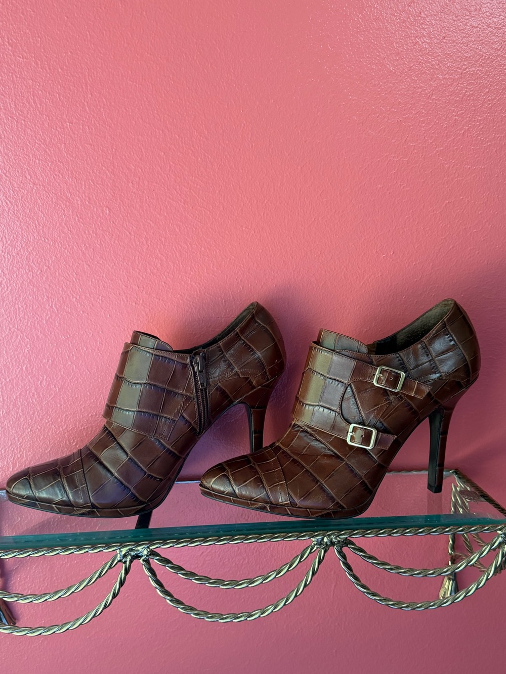Lauren Ralph Lauren brown croc-embossed ankle booties, women’s size 10.